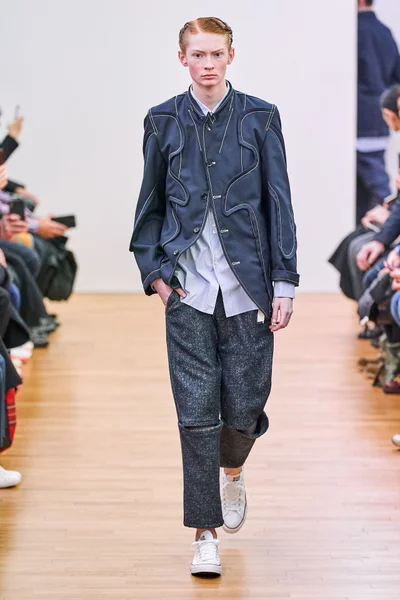 Look 7